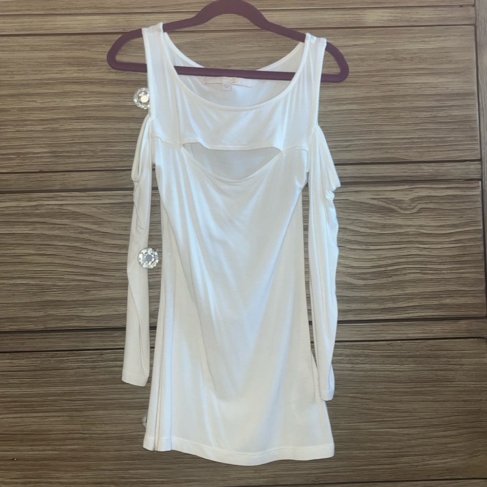 GUESS cold shoulder and peep